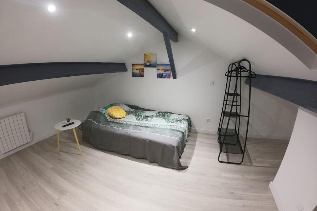 Ferienwohnung Atypique T1 Duplex - Wifi .Parking .Proche .Gare Saint-Quentin  Exterior foto