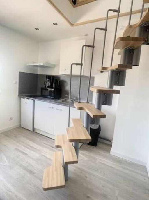 Ferienwohnung Atypique T1 Duplex - Wifi .Parking .Proche .Gare Saint-Quentin  Exterior foto