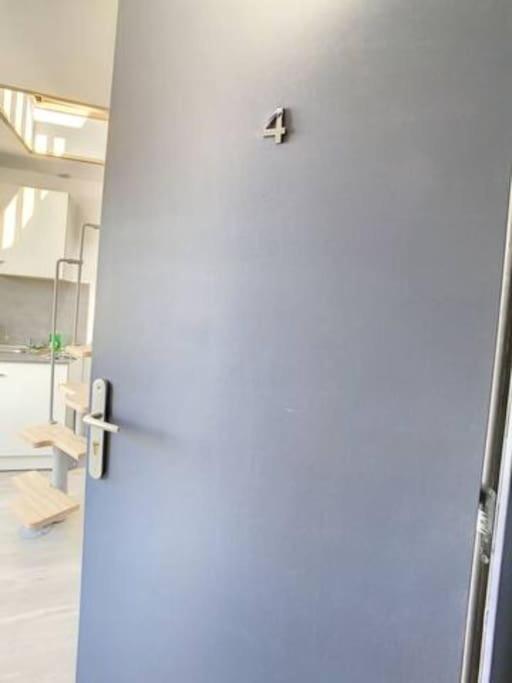 Ferienwohnung Atypique T1 Duplex - Wifi .Parking .Proche .Gare Saint-Quentin  Exterior foto